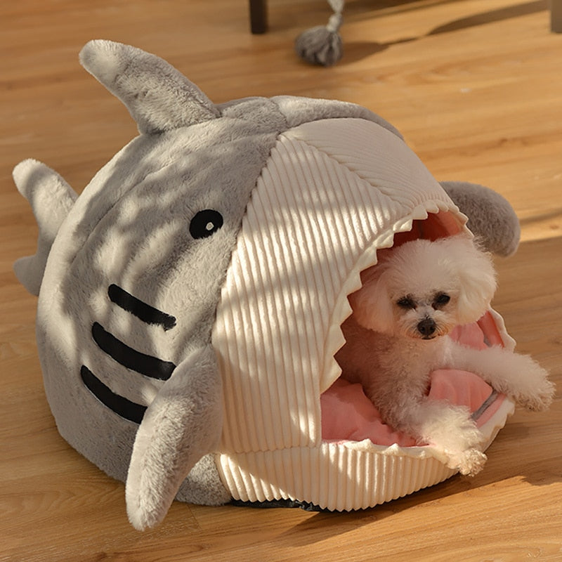 SHARK BED