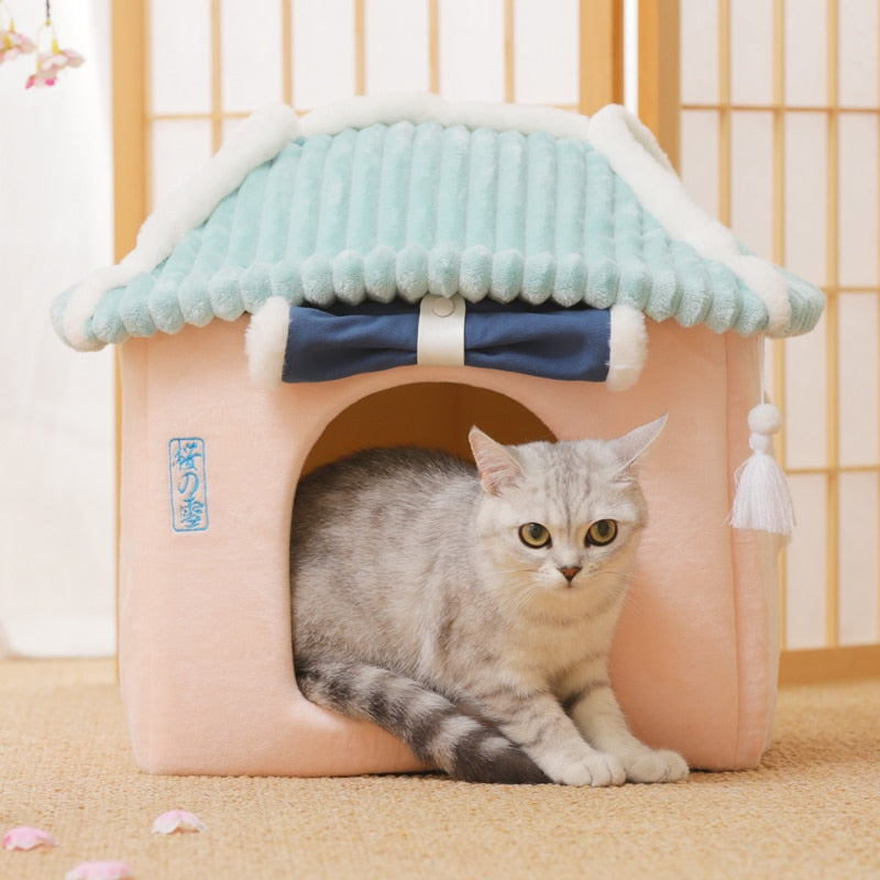 FUFFLY HOUSE
